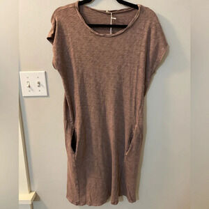 NWT Hello Nite dress size XS. Color is purplish/mauve. Pockets. Gauze